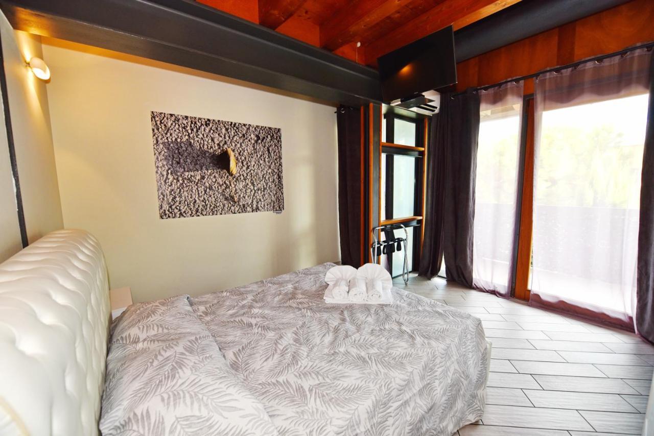 La Terrazza Sul Lago Peschiera del Garda Extérieur photo